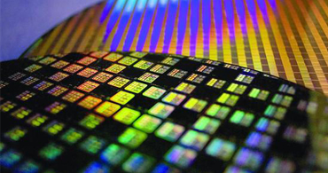 17、国际原油期货结算价收跌