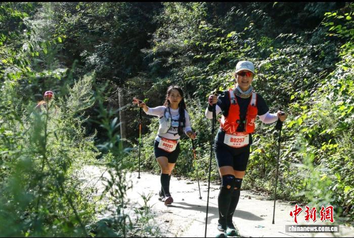 2025年第十一届五岳寨越野挑战赛在河北灵寿开赛