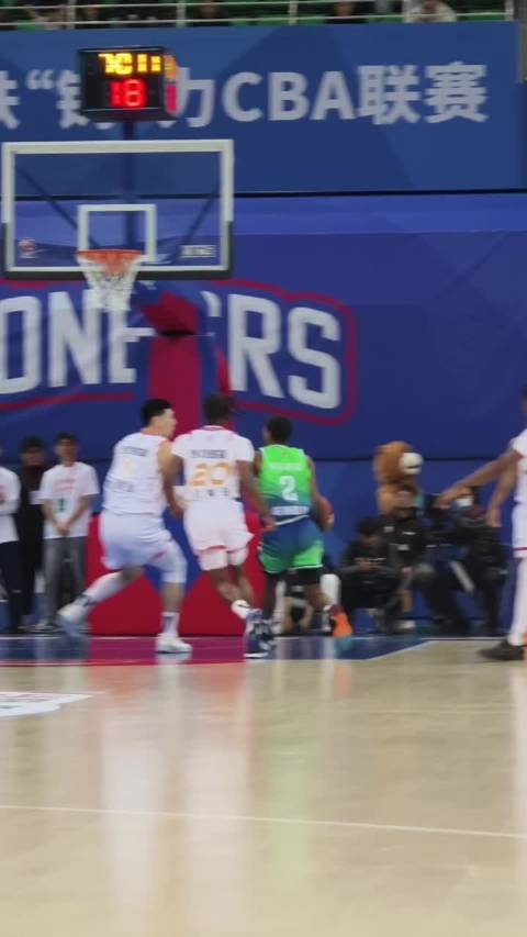 冯熙瑞旧伤复发伤情引关注，方硕小川获赞誉