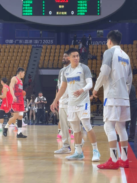 冯熙瑞旧伤复发伤情引关注，方硕小川获赞誉