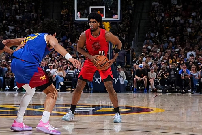 亨德森低迷致开拓者排名下滑