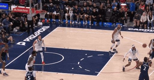 莱纳德45分强势突破戈贝尔防守压制森林狼