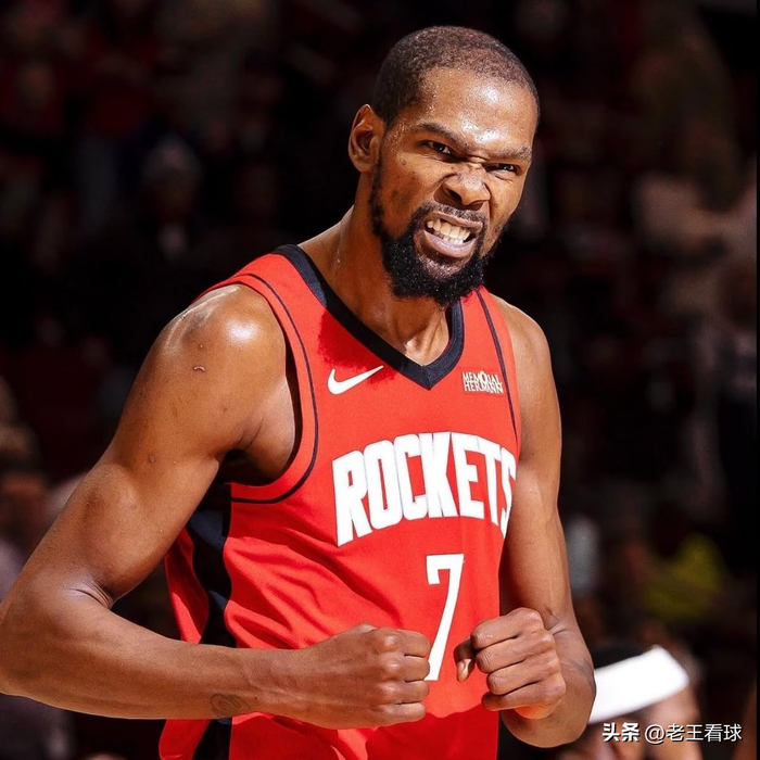 历史得分王詹姆斯领跑，库里杜兰特紧追巅峰赛