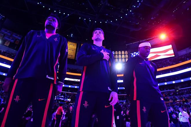 湖人两连胜扩大优势 谢泼德惨遭季后赛淘汰